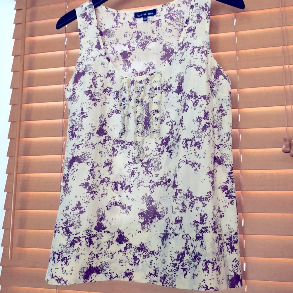 Patterned top